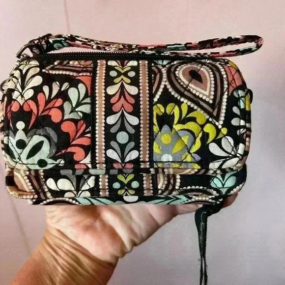 Vera Bradley Retired Sierra On The Square Wristlet Wallet - Picture 1 of 5